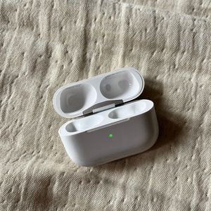 MagSafe Charging Case for AirPods Pro (CASE ONLY)